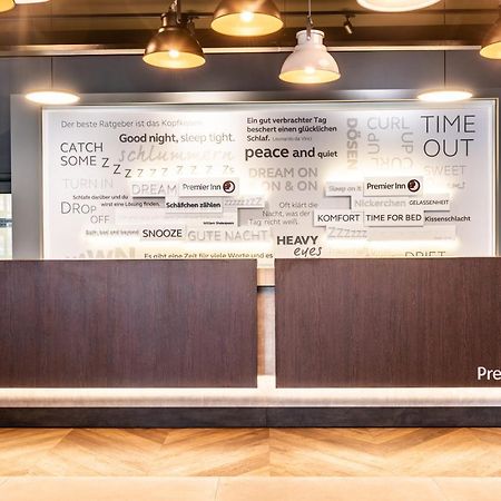 Premier Inn Wuppertal City Centre Esterno foto