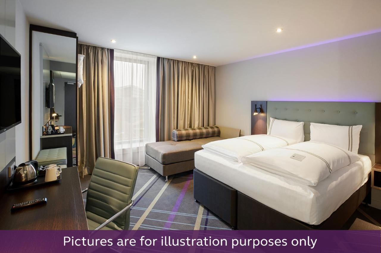 Premier Inn Wuppertal City Centre Esterno foto