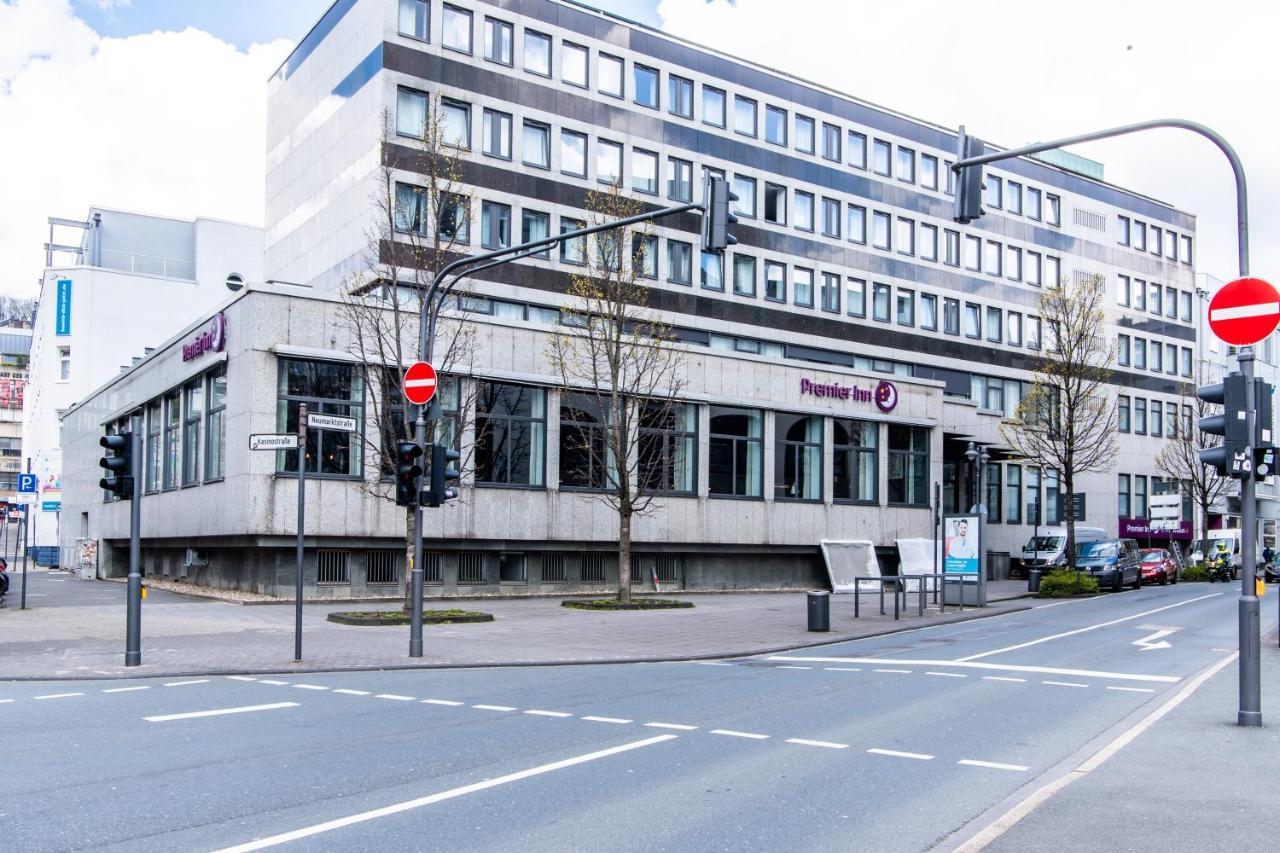 Premier Inn Wuppertal City Centre Esterno foto
